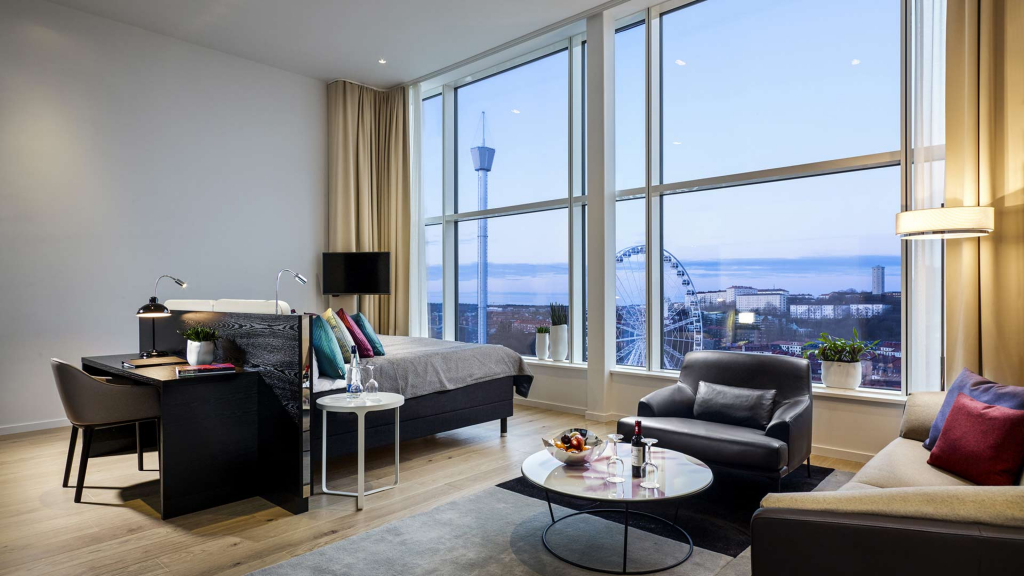Deluxe Suite